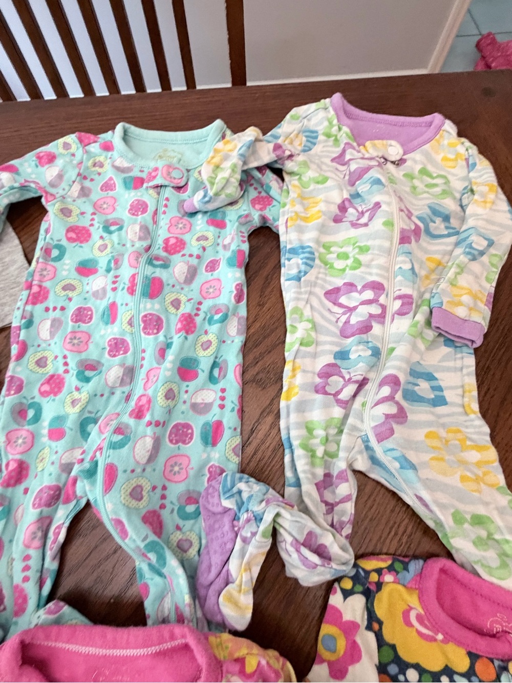Children’s Place Baby Girl Clothing Bundle 12 Pieces 6-9M Pajamas Dress Hoodie - Picture 3 of 7